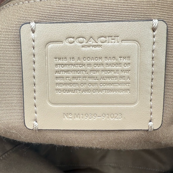 Coach Gallery Large Tote with Rose Bouquet Print #91023 - Picture 12 of 13